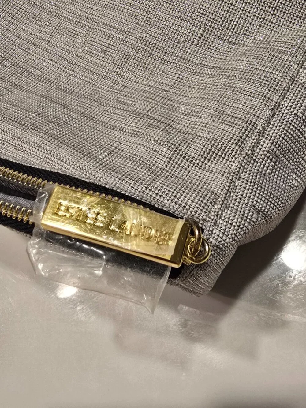 Estee Lauder Silver Metallic Sparkle Zip Cosmetic Bag Makeup Case Travel